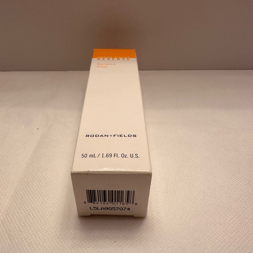 Rodan+Fields Reverse Radiance Mask - Picture 2 of 2